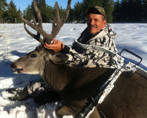 McNeice Outfitting - Deer Hunts